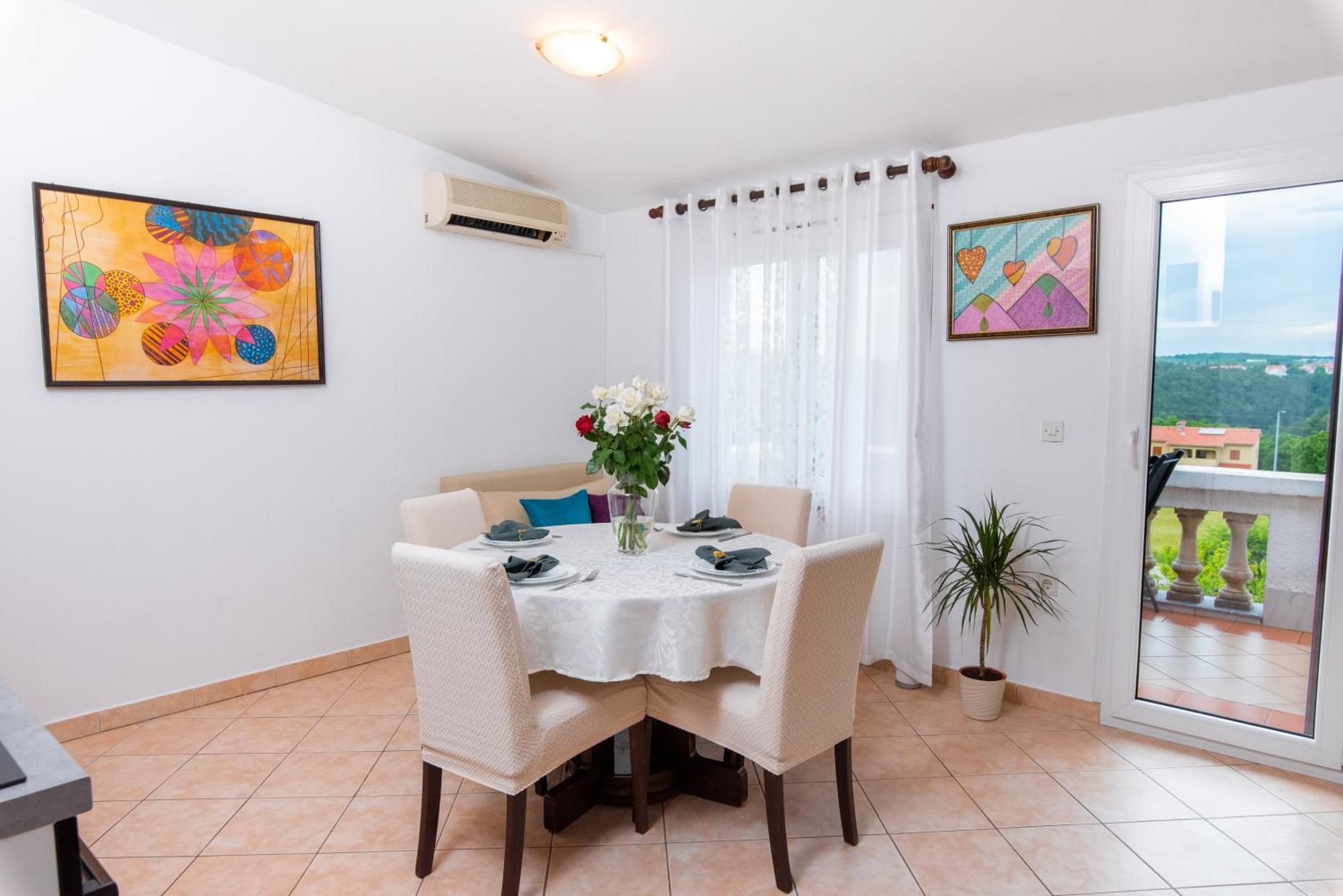 Sirol Apartment *